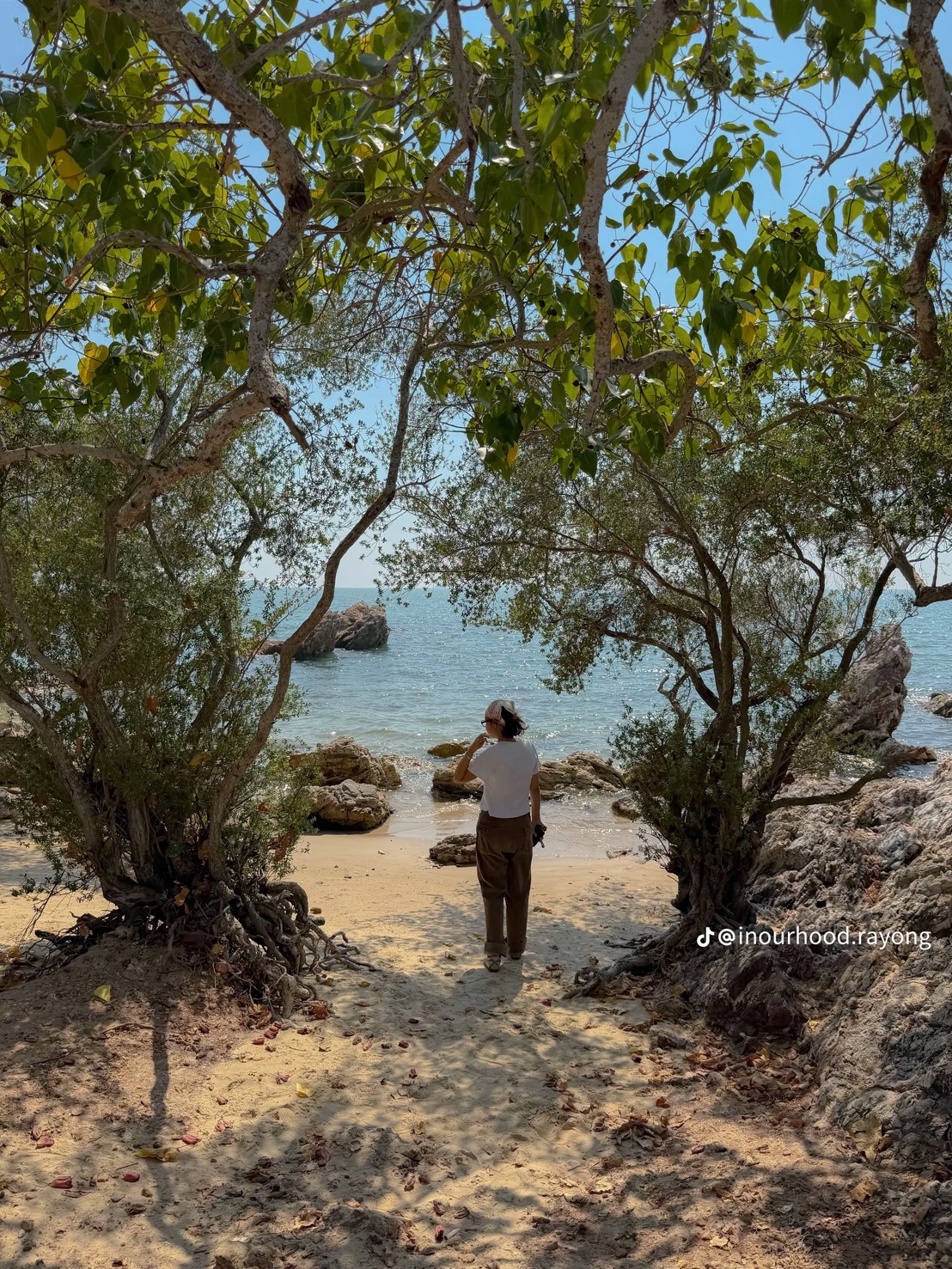 หาดลับปากคลองแกลง ระยอง จุดถ่ายรูปสวย